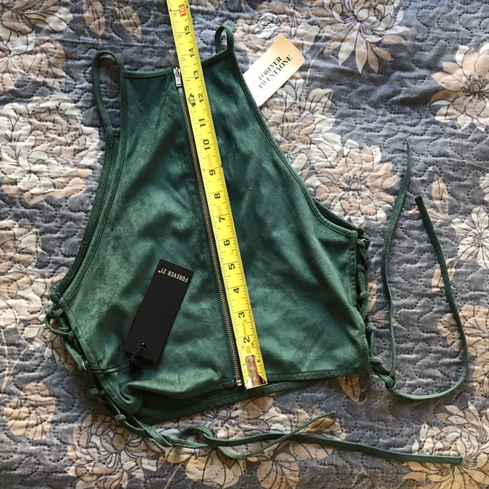 Emerald green in sued fabric crop top